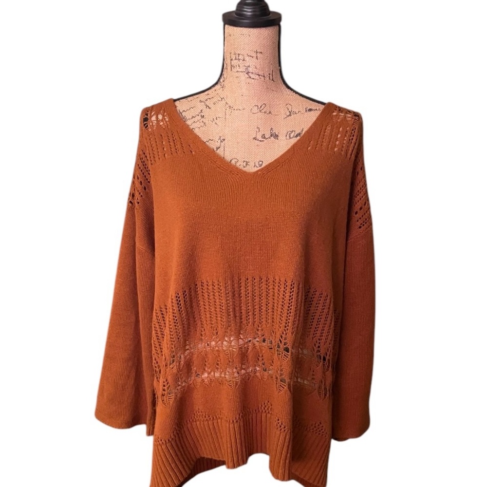 BloomChic V-Neck Sweater Relaxed Fit‎